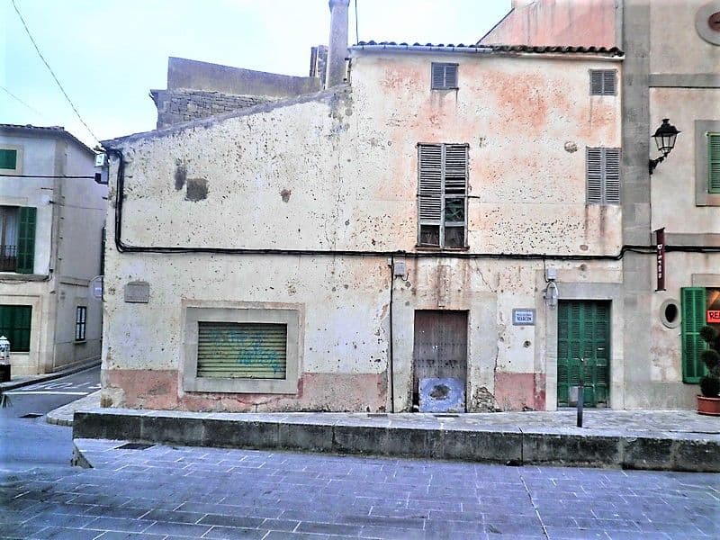 Casa de pueblo en la plaza de Santanyi – foto 2