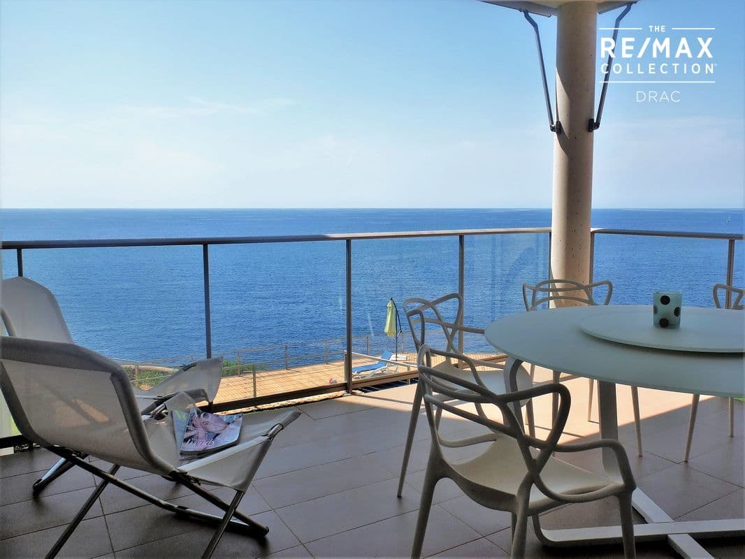 Exclusivo Apartamento en Primera Línea de Mar – Residencial con Jardines y Piscinas – foto 2