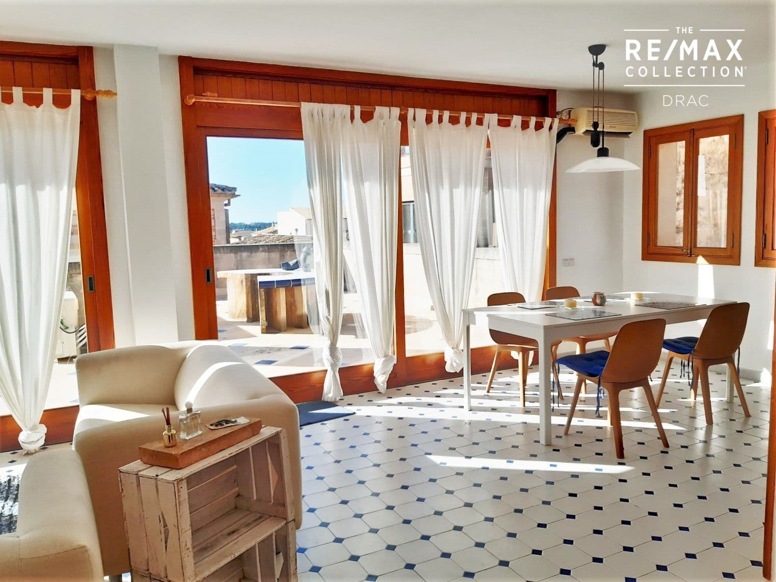 Espectacular loft con enorme terraza a unos pazos de la plaza de Santanyi. – foto 2