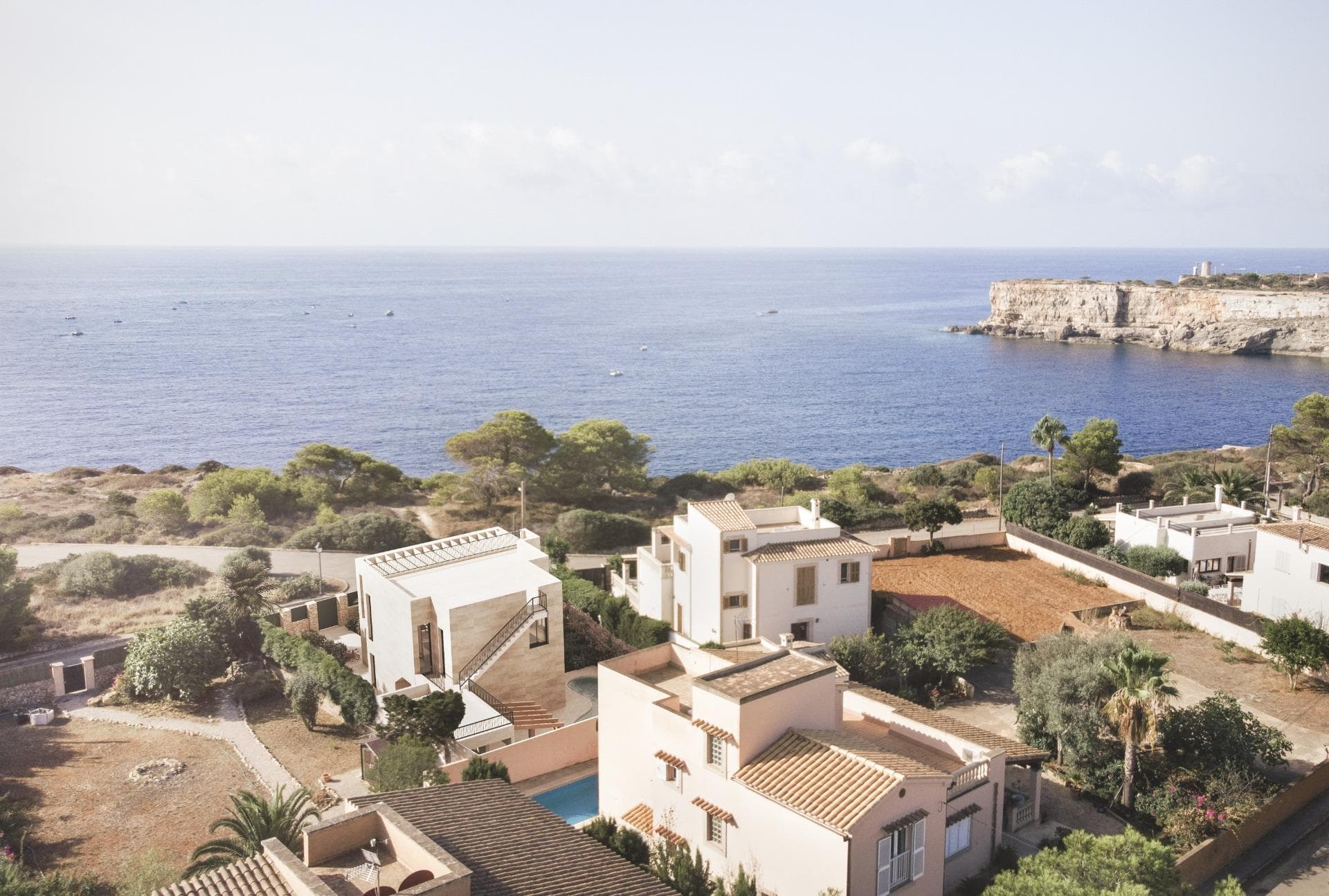 Chalet en primera línea de mar cerca de Mondragó con permiso de ampliación y vistas panorámicas. – foto 2
