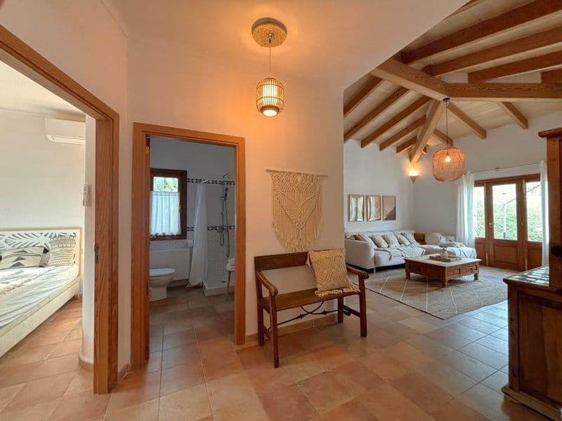 Beautiful tastefully decorated finca with air heating, swimming pool, covered terrace 5 minutes walk from S ̈Amarador beach – foto 5