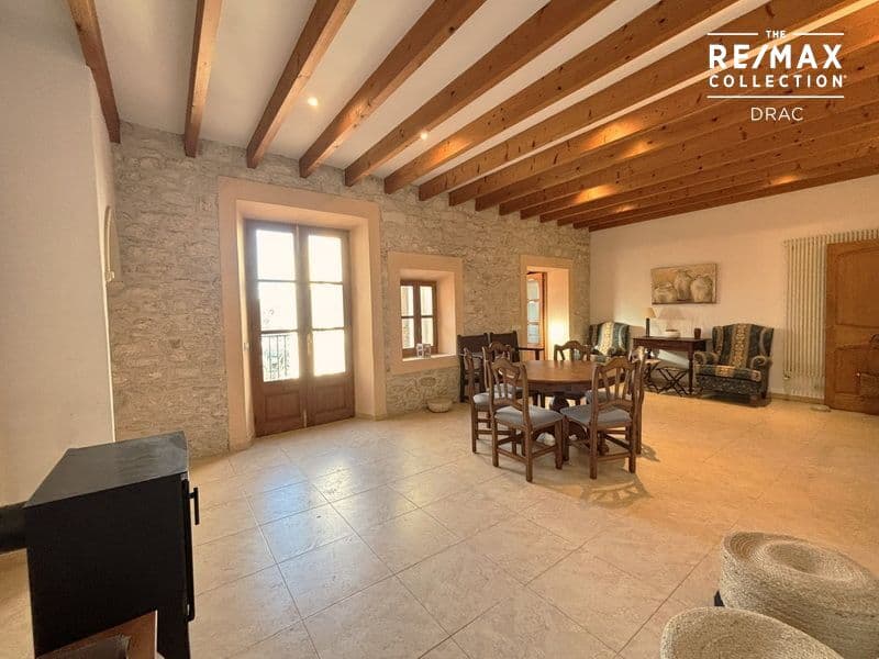 Luminoso encantador piso, amueblado de 4 habitaciones con calefacción en  primera planta en  Santanyí. – foto 2