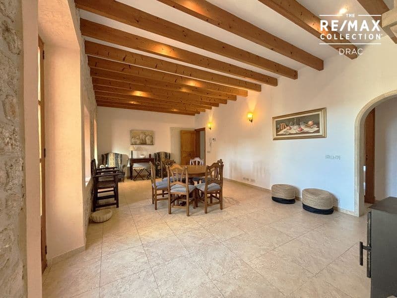 Luminoso encantador piso, amueblado de 4 habitaciones con calefacción en  primera planta en  Santanyí. – foto 5