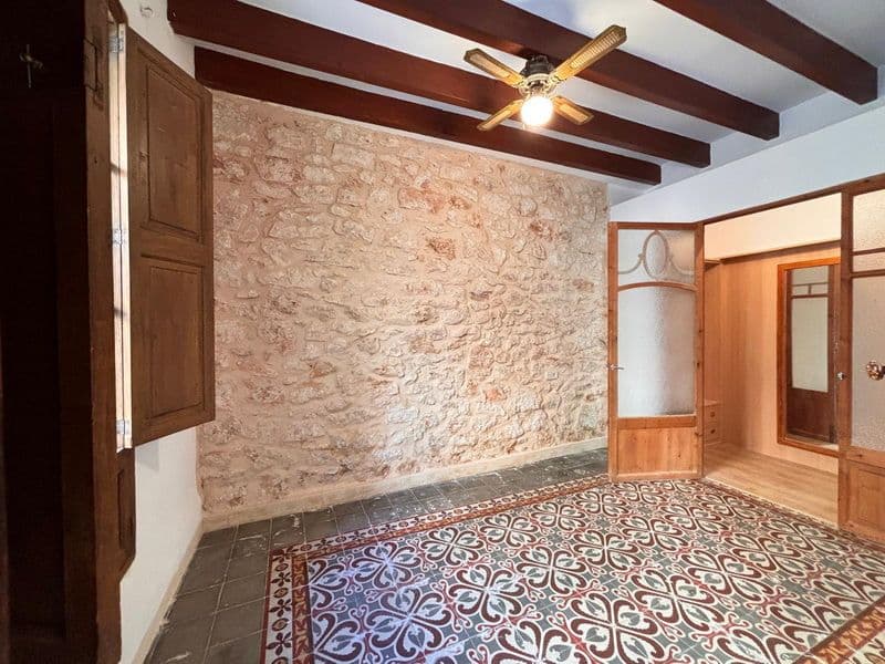 Une maison de village unique et authentique, aux détails soignés, avec garage et patio, située au cœur de Santanyi. – foto 4