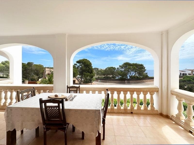 EXKLUSIV: Traumhafte Wohnung in Cala Santanyí mit Meerblick