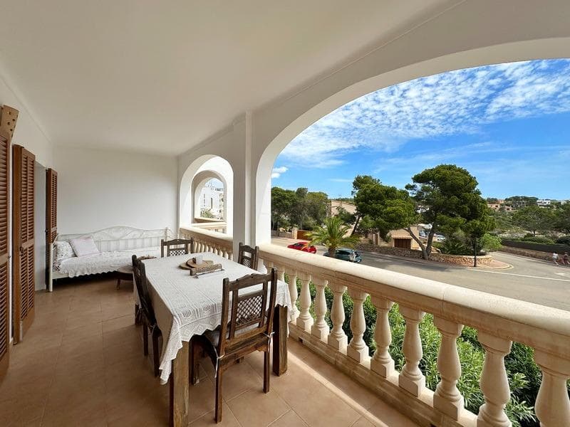 EXCLUSIVO: Precioso piso en Cala Santanyi con vistas al mar – foto 2