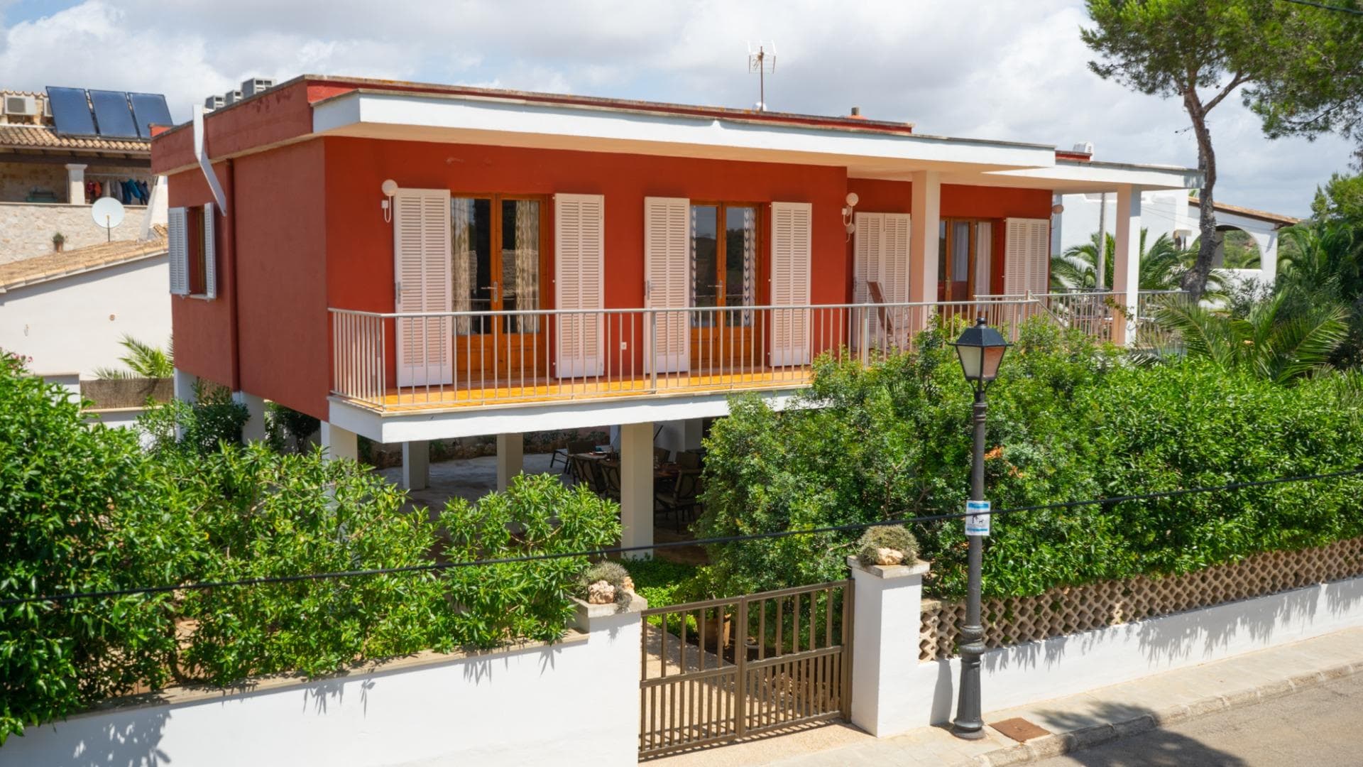 Chalet avec licence touristique à Santanyí : La fusion parfaite entre architecture et tranquillité – foto 2