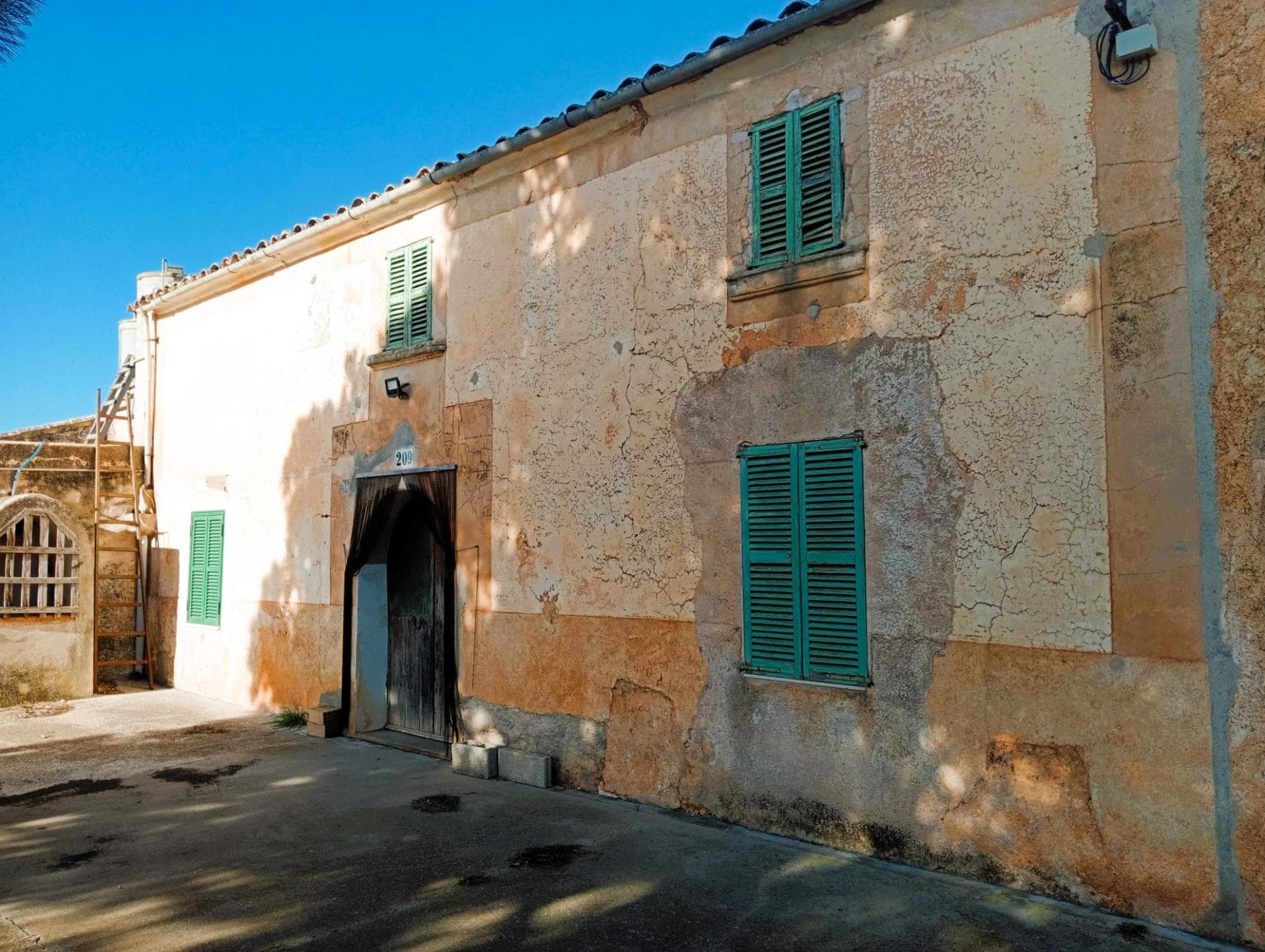 Auténtica Finca Mallorquina en Son Valls: Un Lienzo Histórico con Vistas a San Salvador – foto 2