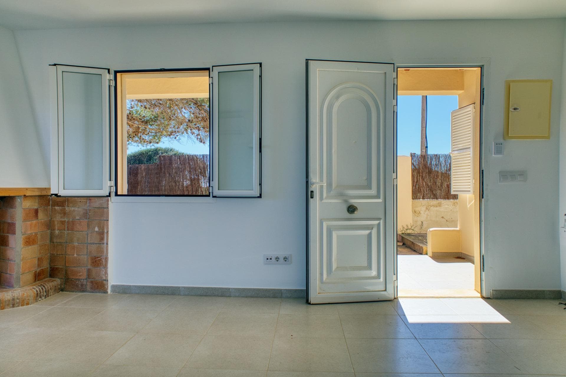 Maison individuelle en bord de mer à Cala Llombards – foto 3