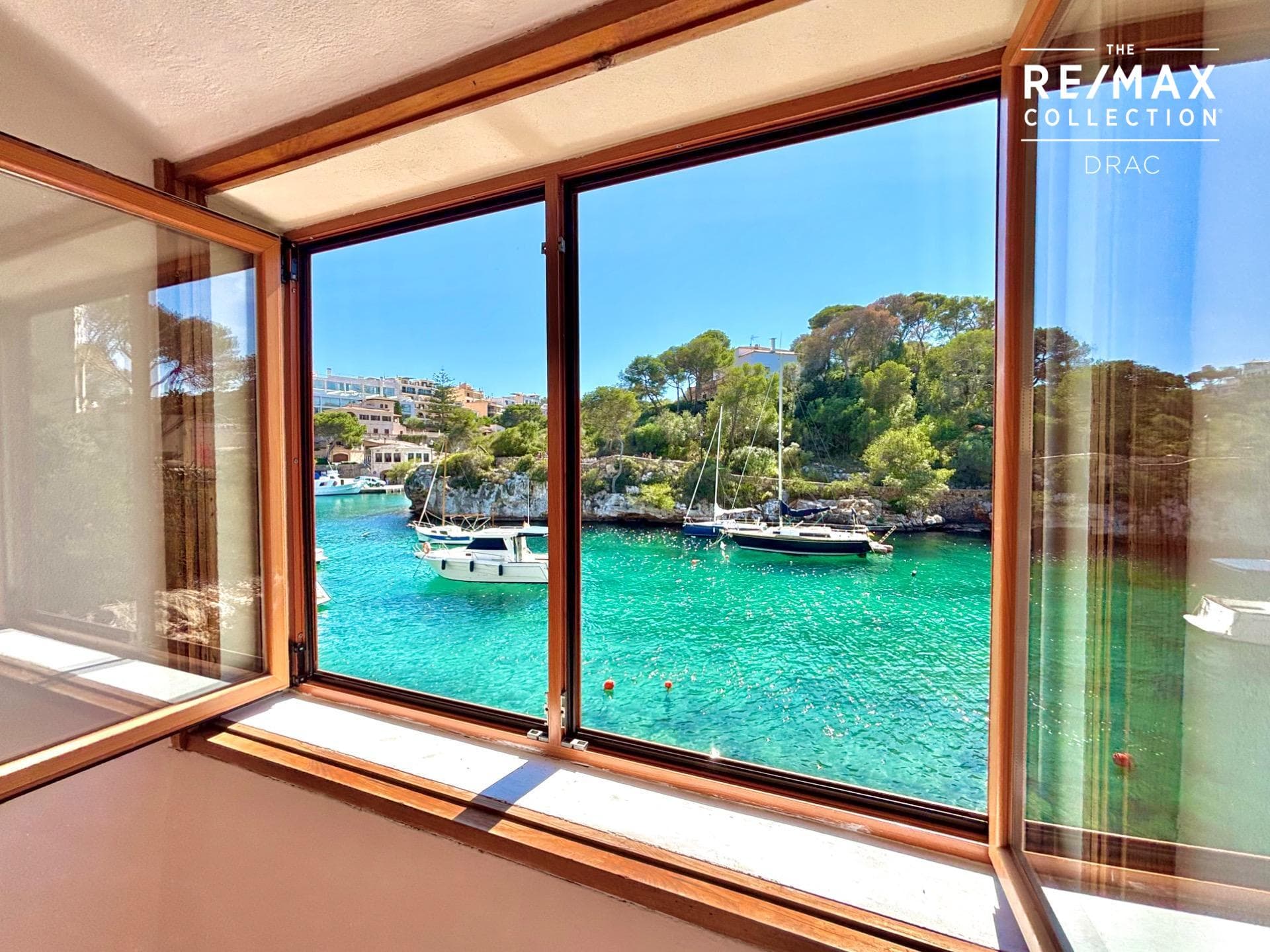 Autêntica casita de pescadores con garaje/trastero, acceso directo al mar en Cala Figuera.