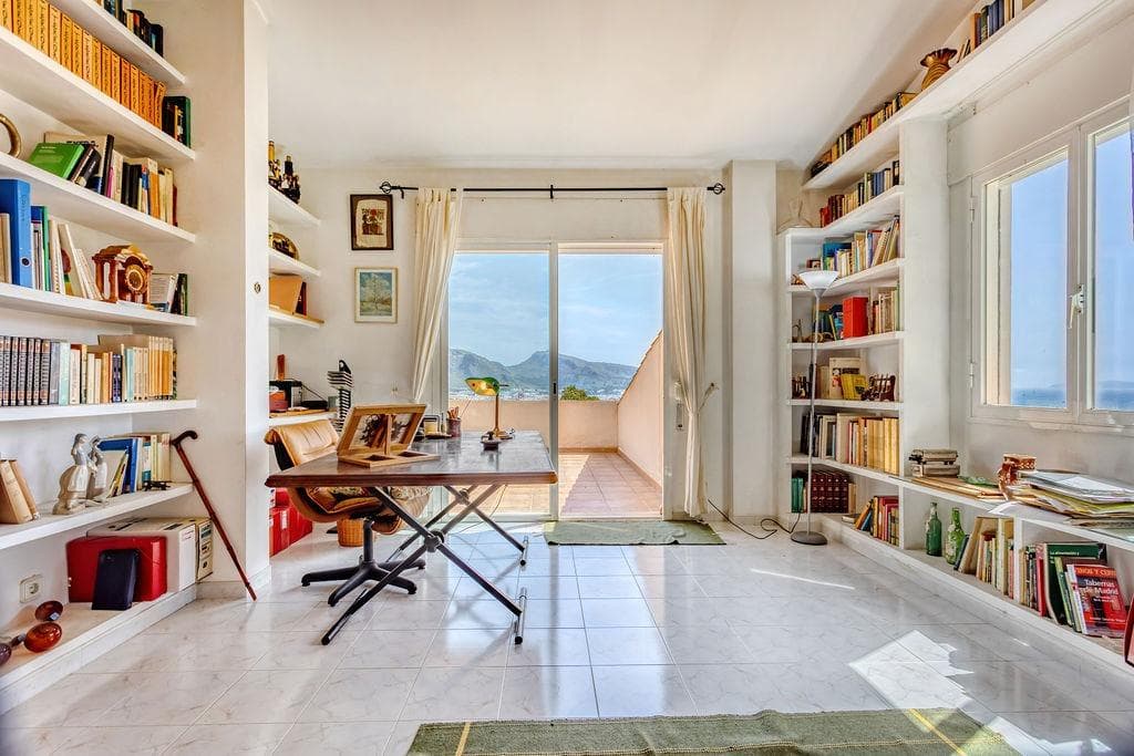 EXCLUSIVE: Family villa with sea views in the coveted Puerto de Pollensa – foto 4