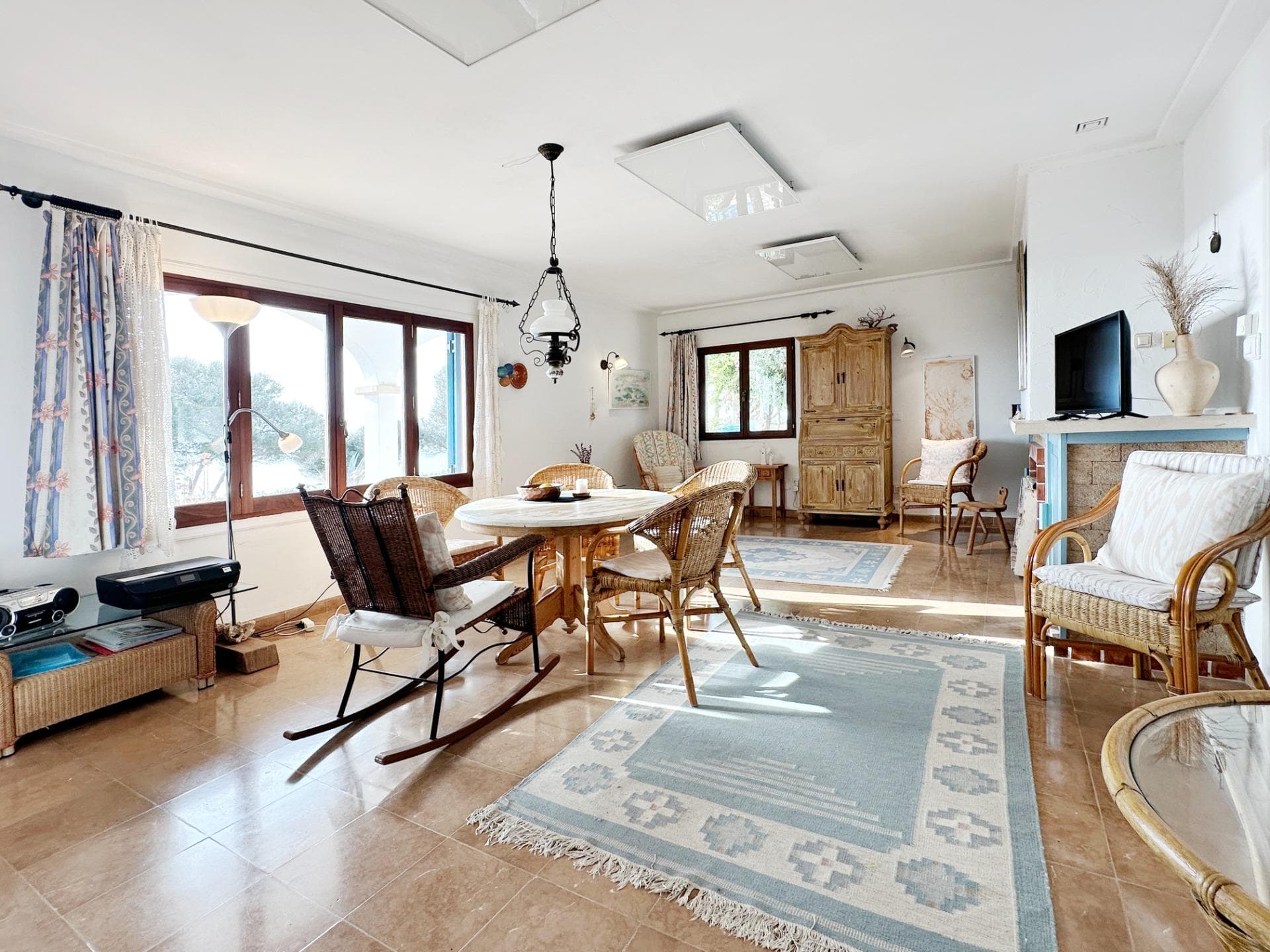 Chalet con vistas infinitas al mar, licencia vacacional y piscina en Cala Figuera – foto 3